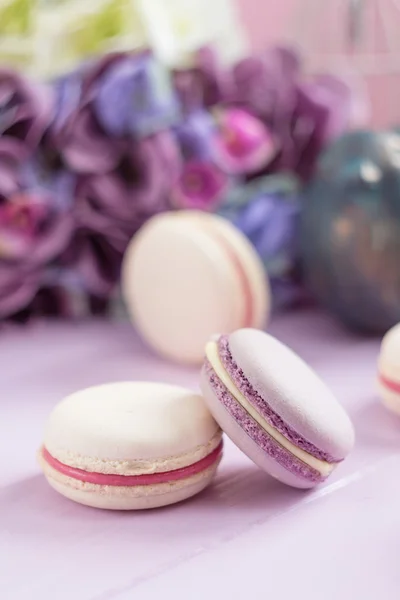 Pastel macaroons lavanda coloridos — Fotografia de Stock