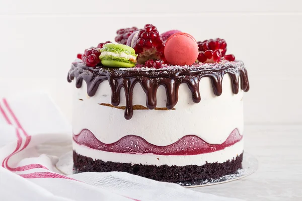 Granat ciasto na biały — Zdjęcie stockowe