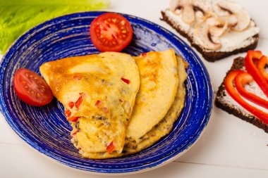 Omlet bir mavi plaka