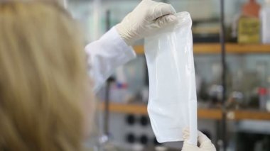 Teknisyen polimer malzemeler ile çalışma