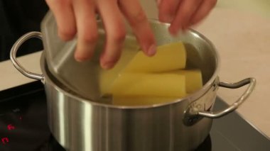 Makarna makarna kaynar