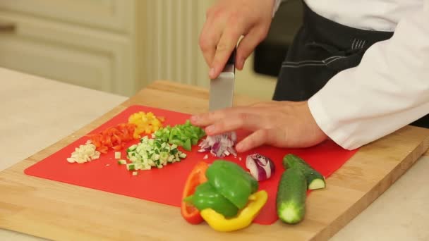 Taglio ingredienti alimentari — Video Stock