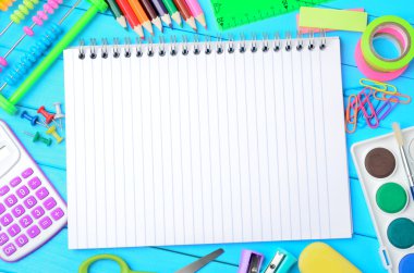 Birçok okul nesneleri