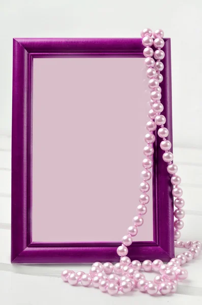 Pearl with empty frame picture — Stock Photo, Image