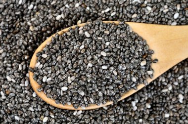 tahta kaşık Chia tohum