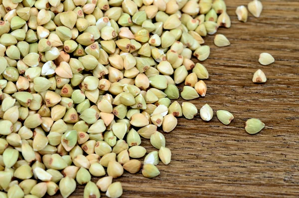 Buckwheat hijau di atas meja — Stok Foto