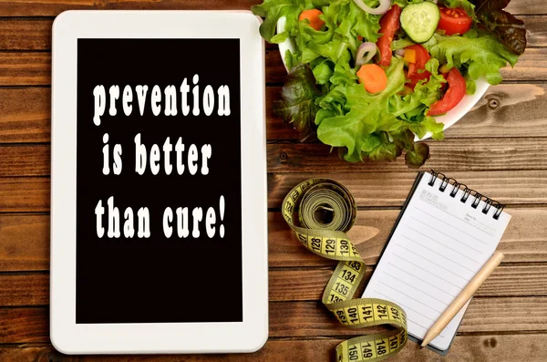 Slova prevence je lepší než lék na počítači tablet pc — Stock fotografie