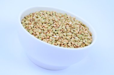 Yeşil buğday ile kase