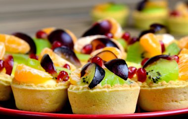 Meyve ile Mini tartes