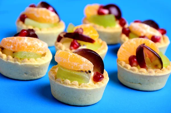 Міні пиріжки з фруктами — стокове фото