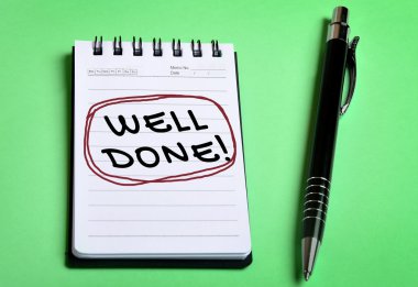 Aferin kelime üstünde defter