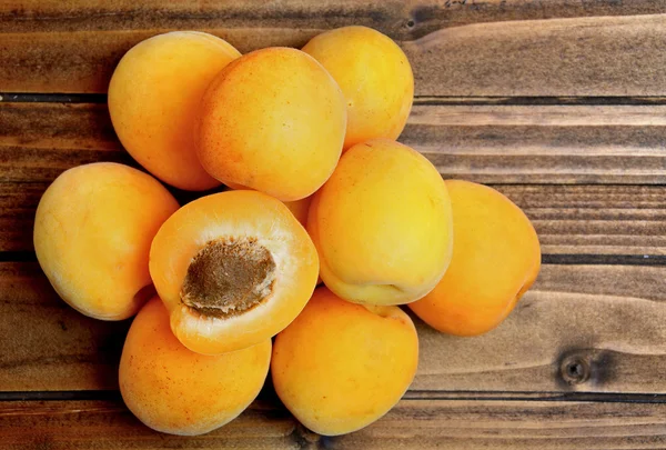 Apricots fruit — Stock Photo, Image