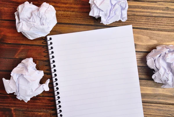 Oluklu kağıt ile defter