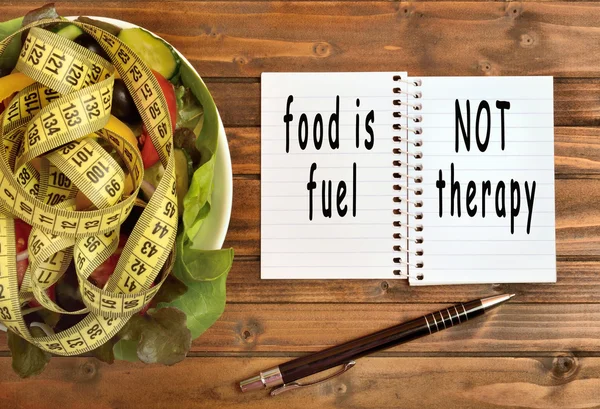 Еда это топливо, а не терапия — стоковое фото