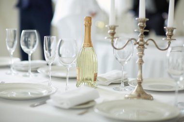 Bayram tablo lokantada dekore edilmiş