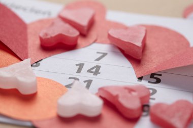 Takvimde Sevgililer günü kalpleri