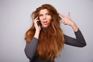 hoş olmayan telefon görüşmesi