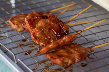 Sosis Tayland piyasada satılmaktadır