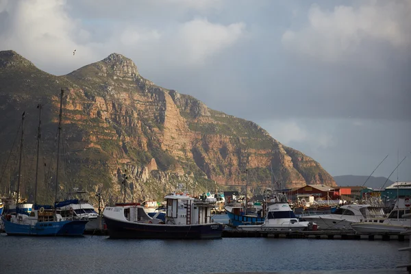 Puerto deportivo con barcos en Sudáfrica — Foto de Stock