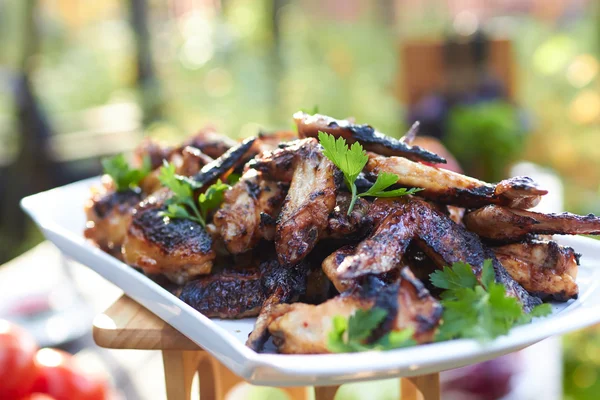 Gegrilde kippenvleugels — Stockfoto