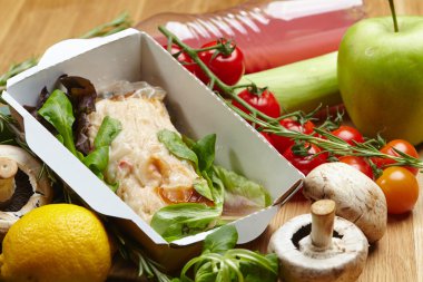 Haşlanmış sebzeli omlet 