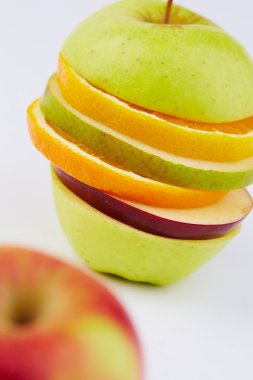 Kesilmiş meyve ve elma 