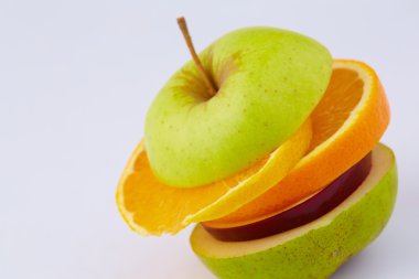 Meyve kesme: elma, portakal, armut 