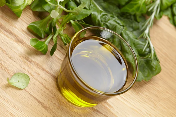 Azeite de oliva de salada — Fotografia de Stock
