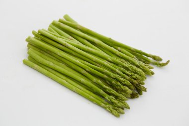 taze yeşil kuşkonmaz 