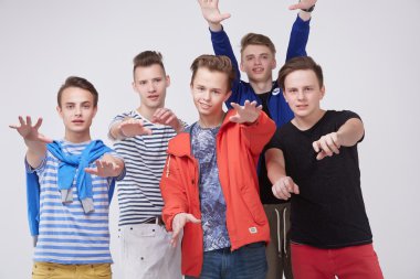 Eşofman birlikte genç erkeklerde