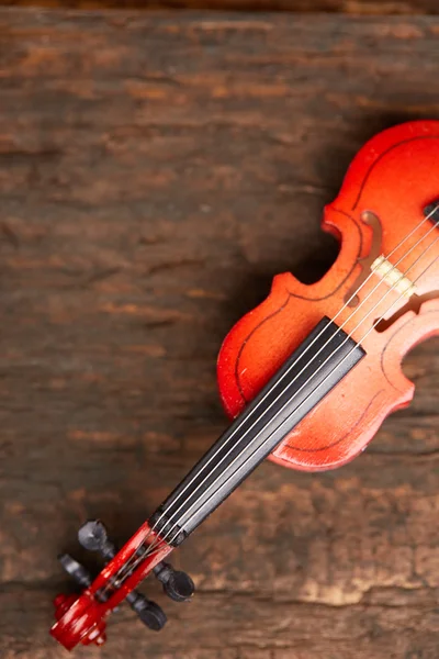 Violino em tábua de madeira — Fotografia de Stock