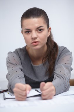 Ofisteki iş kadını.