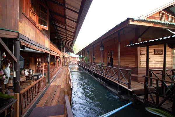 Casas en el agua en Tailandia — Foto de Stock