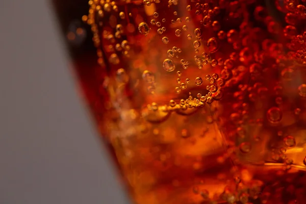 Whiskey with cola in glass — Stock Photo, Image