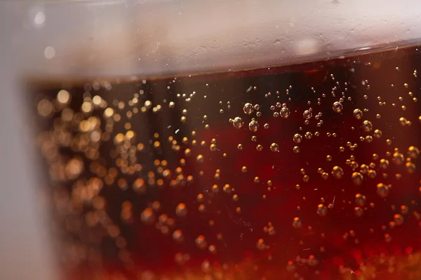 Whisky con cola en vidrio — Foto de Stock