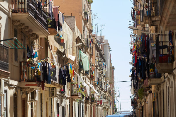 narrow street of Barcelona