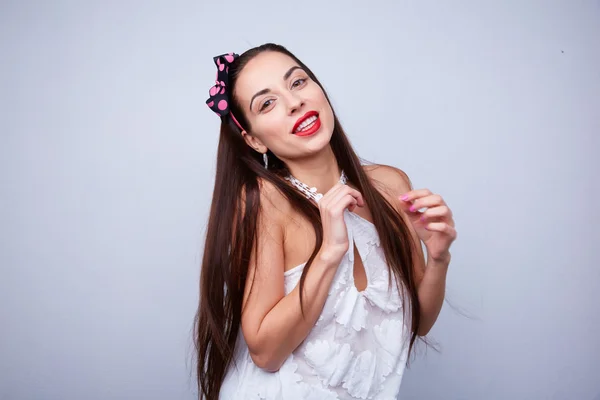 Sexy Brünette mit langen Haaren — Stockfoto