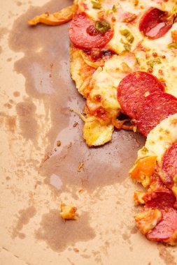 Sosis ile lezzetli Pizza