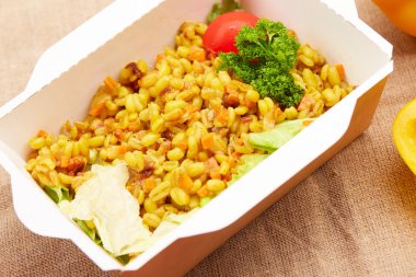 arpa ve zerdeçal ile sebze