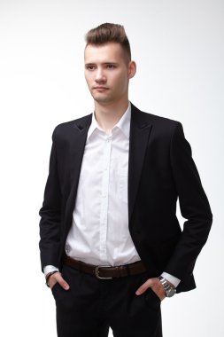 Kendine güvenen genç işadamı 