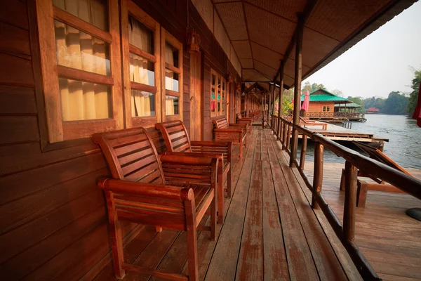 Rumah di atas air di Thailand — Stok Foto