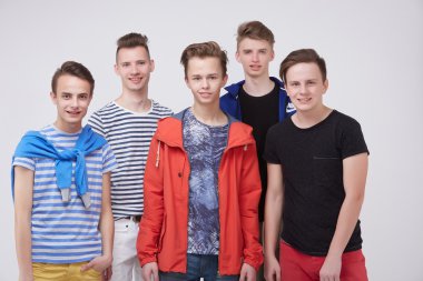 Eşofman birlikte genç erkeklerde