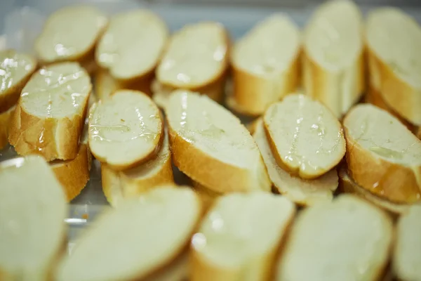 Baguette francés en rodajas —  Fotos de Stock