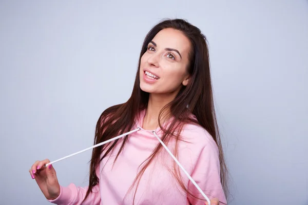 Brünette mit glatten haaren — Stockfoto