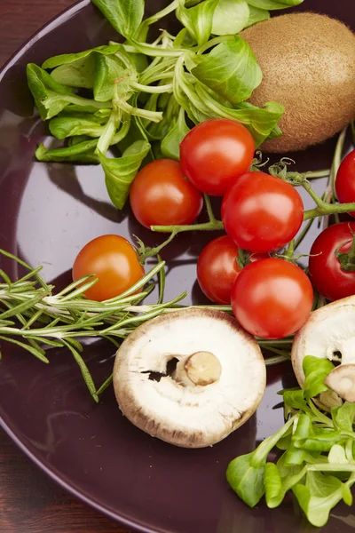Kiwi frutas, legumes e ervas — Fotografia de Stock