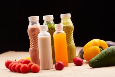 şişe suları ve sebze smoothies