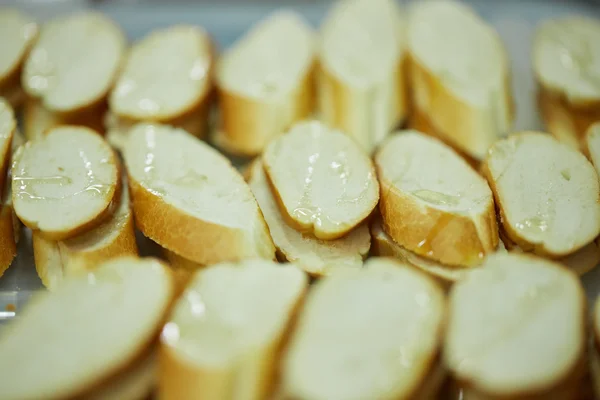 Baguette francés en rodajas —  Fotos de Stock