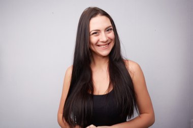 Güzel çekici esmer kadın