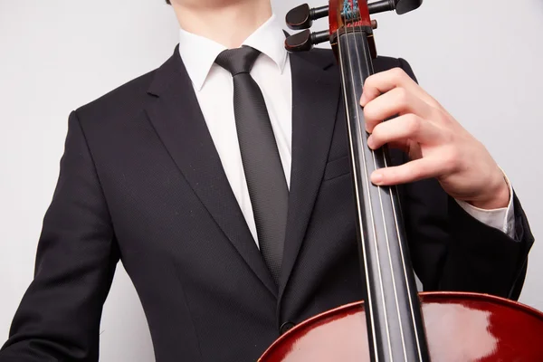 Jovem com violoncelo — Fotografia de Stock