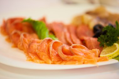 Lokantada lezzetli yemekler.